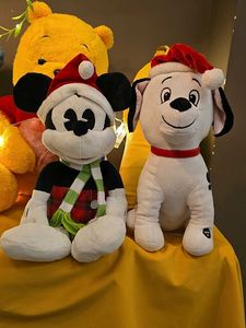 Disney Christmas Plush Set
