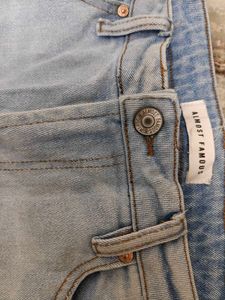 Y2K female jeans