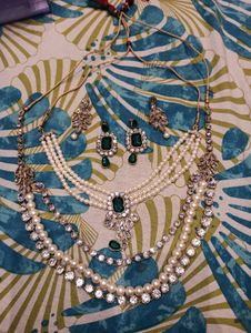 Elegant Emerald &amp; Pearl Jewelry Set