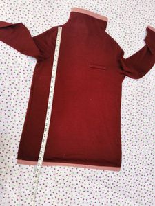 Burgundy turtle neck tshirt for women