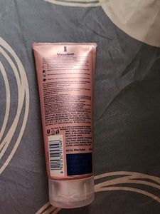 Vaseline Gluta Hya Serum-in-Lotion