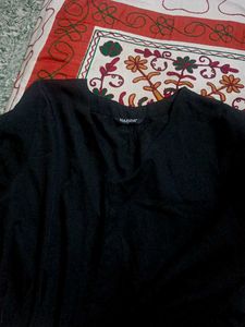 Chic Black Top