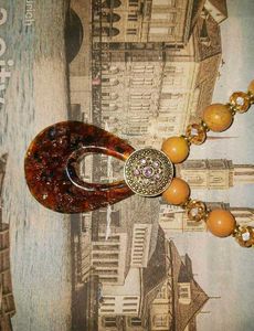 Japan Vintage Brown Stone Round Pendant Necklace