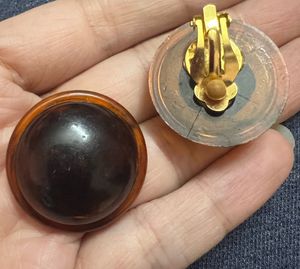 Vintage Clip On earrings