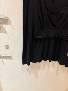 Elegant Black Long Sleeve Top