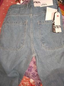 Zara Light Wash Jeans