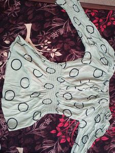 Off Shoulder Chic Circle Print Top