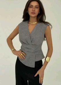 Chic Grey Sleeveless Top