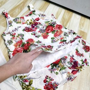 Combo Two White Tops