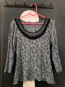 Stylish Grey Scoop Neck Fitted Top