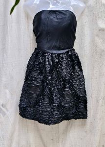 568. Black Strapless Party Dress
