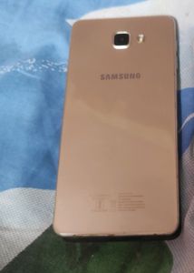 Samsung Galaxy J7
