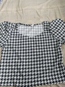 Houndstooth Puff Sleeve Top