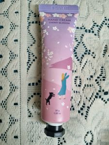 Korean skincare - Cherry blossom Hand cream