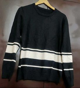 Black⚫ Winter Top White Striped For 34 Bust