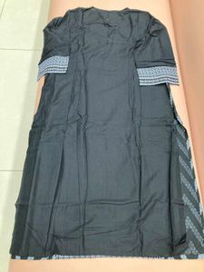 Elegant Black &amp; White Patterned Tunic