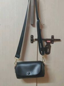 Chic Black Crossbody Bag