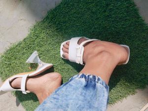 Elegant White Heels size 5
