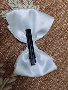 White Pearl Hair Bow