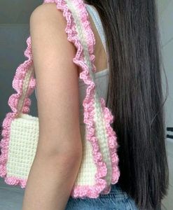 Crochet Ruffle Shoulder Bag!!