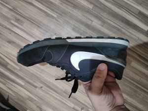 Nike MD Runner 2 - Classic Black Sneakers