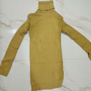 🧥 Mustard Yellow Ribbed Turtleneck Top
