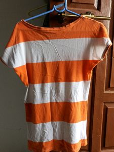 Brand..Kanva    Size.. L But Fits To 30 Bust ... Used For Only 2 Times So Condition Is Good..