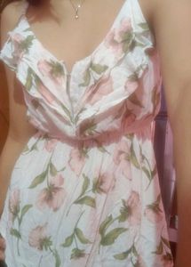 Floral V-Neck Ruffle Blouse