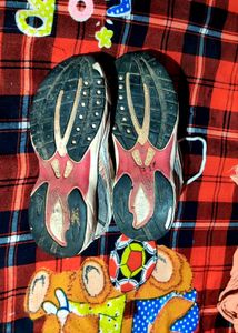 Used Sport Shoes