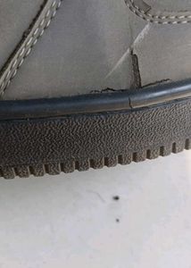 nike grey volt airforce 1(used needs a wash)