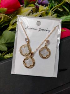 Silver &amp; Golden Chain Pandent With Earrings