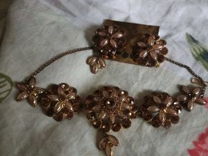 🌸 Elegant Floral Jewelry Set – Necklace &amp; Earring