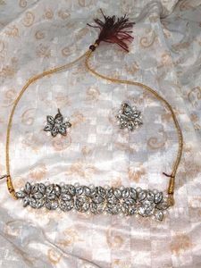 Gorgeous Kundan Choker Set