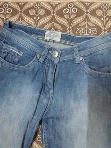 Women&#39;s Blue Jeans
