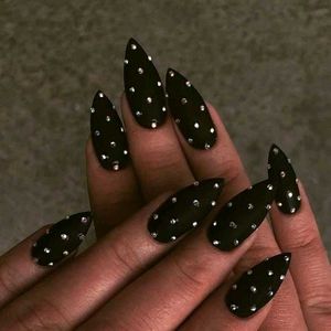 Black Stiletto Press-On Nails