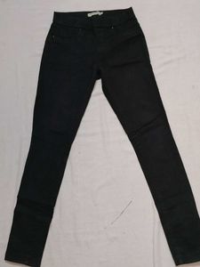 Black Pull-On Jeggings