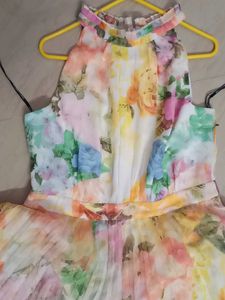 Floral Pleated Skirt