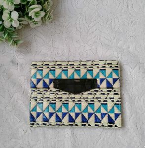 Mango Clutch