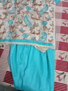 Kurta Set With Salwar And Duppatta Like New