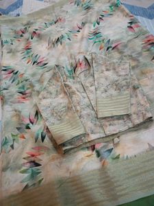 Elegant Floral Print Saree