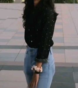 Cute Black Shirt Style Top