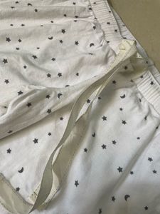Old Navy Flared Trouser ⭐️&amp; 🌙 Print
