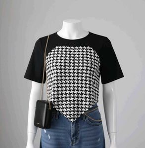 Stylish stretchable Houndstooth Top