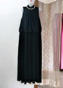 Elegant Black Maxi Dress