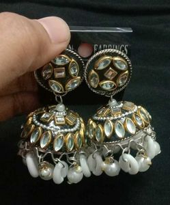 earring