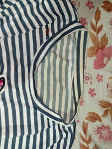 Old Stylish Offshoulder Top