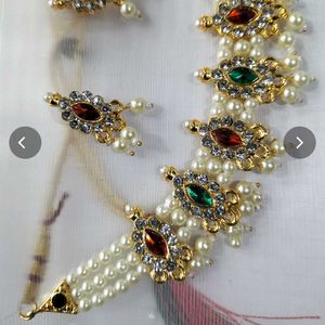 Pearl Necklace Set