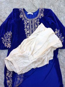 Velvet Pakistani Party Wear Suit