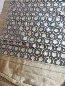Grey Golden Pattu Saree