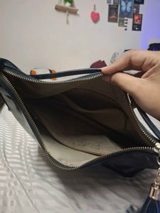 Stylish Baggit Navyblue Handbag